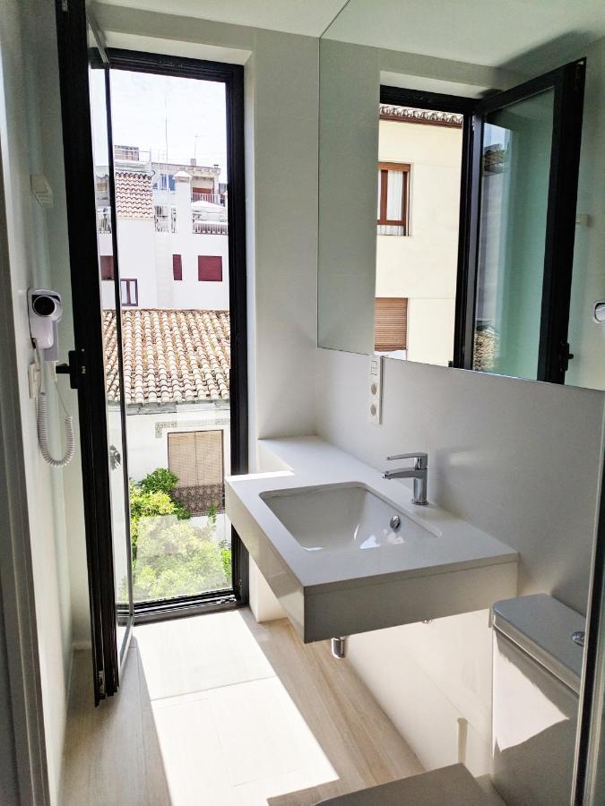 Broz Hostel Granada Eksteriør bilde